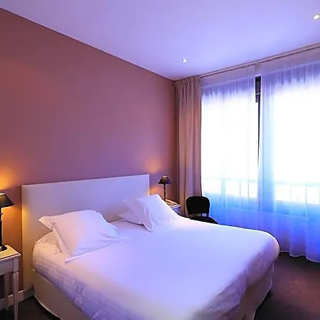 Le Renoir فندق سارلات