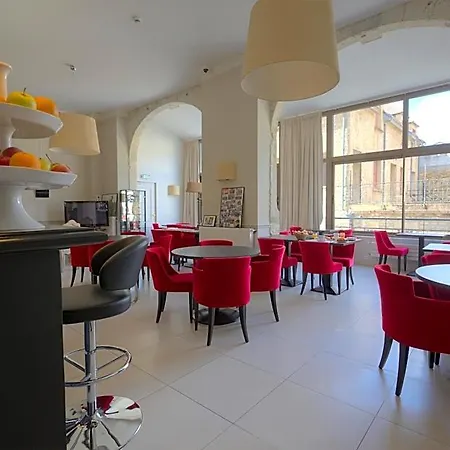 Le Renoir فندق 3*